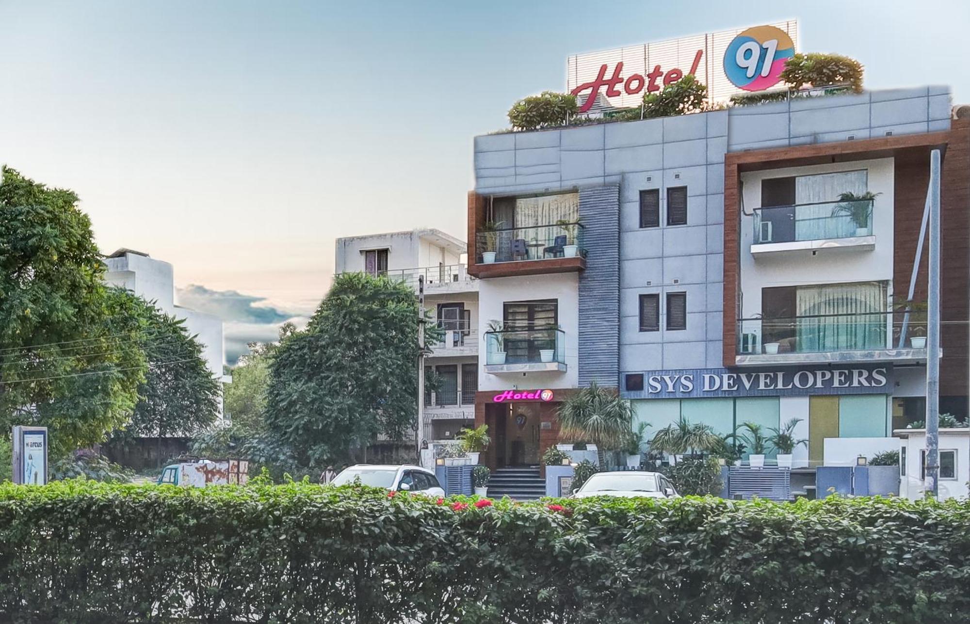 Hotel 91 Golf Course Road Gurgaon Ngoại thất bức ảnh